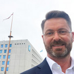 Thomas, 56 (2 , 0 )