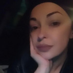 Milana, 32